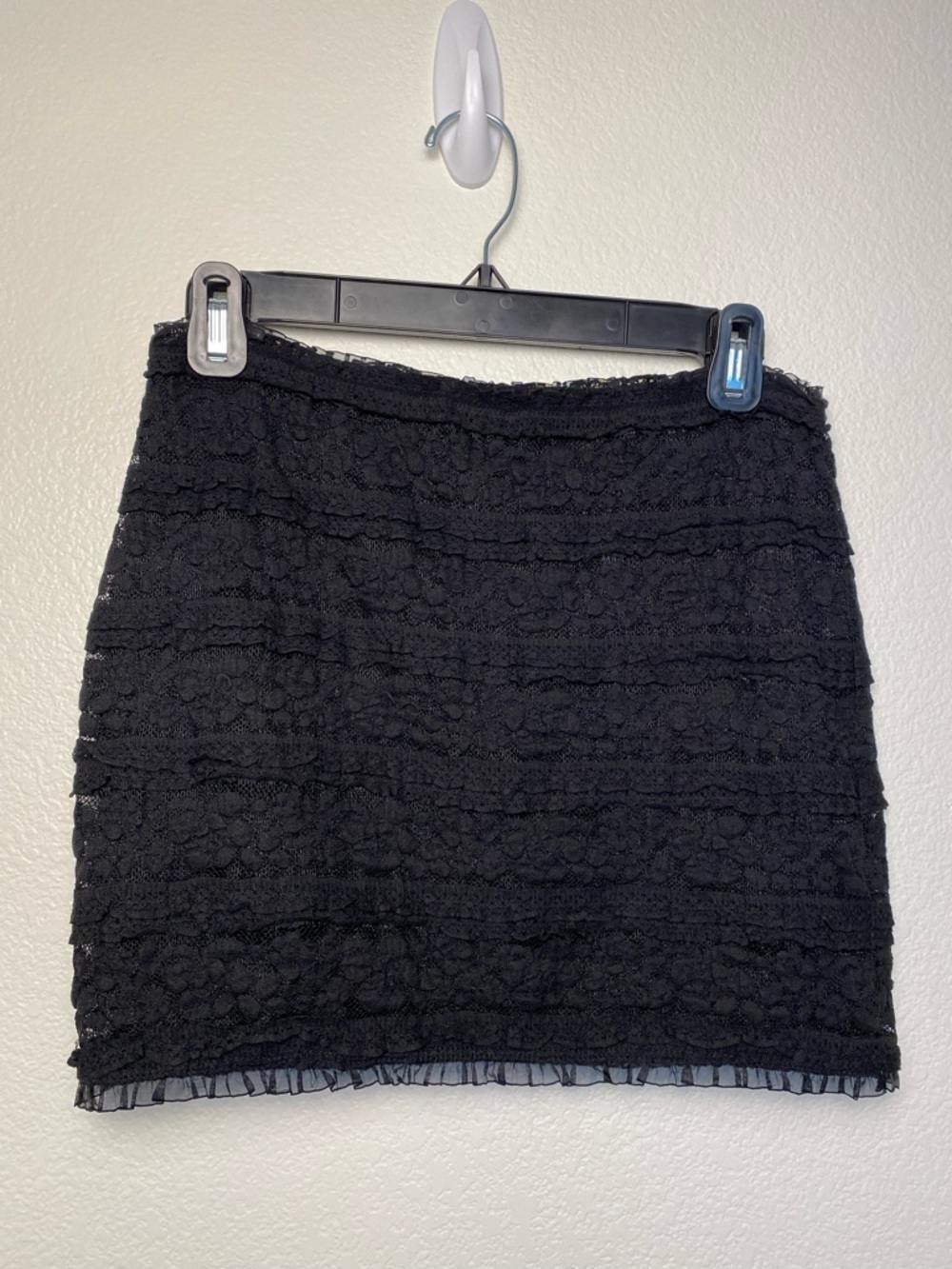 Y2K Guess Black Lace Tiered Mini Skirt Size M Excellent Used Condition